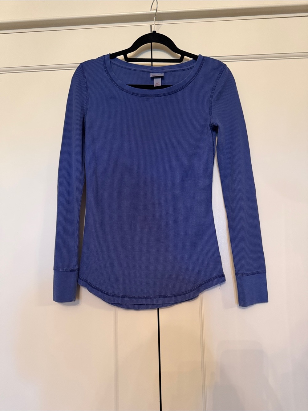 Blue Long-Sleeve Ribbed Knit Top - Women's